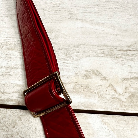 Eileen West Red Shoulder Bag Brass Hardware Coin Purse Vintage Vibe Classic Rich - Picture 10 of 16